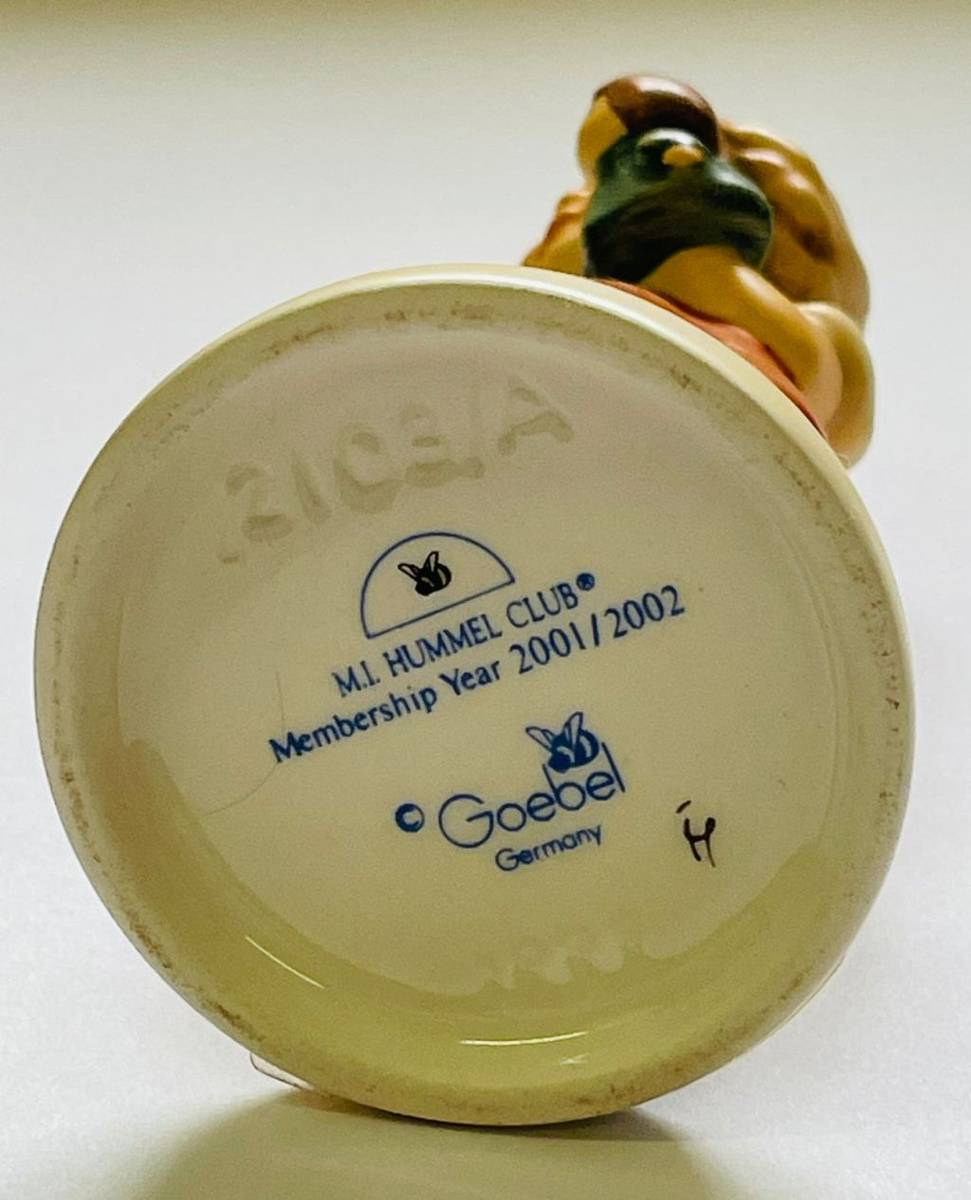 Porcelain & Ceramic Hummel Figurine Puppet Princess. Exclusive